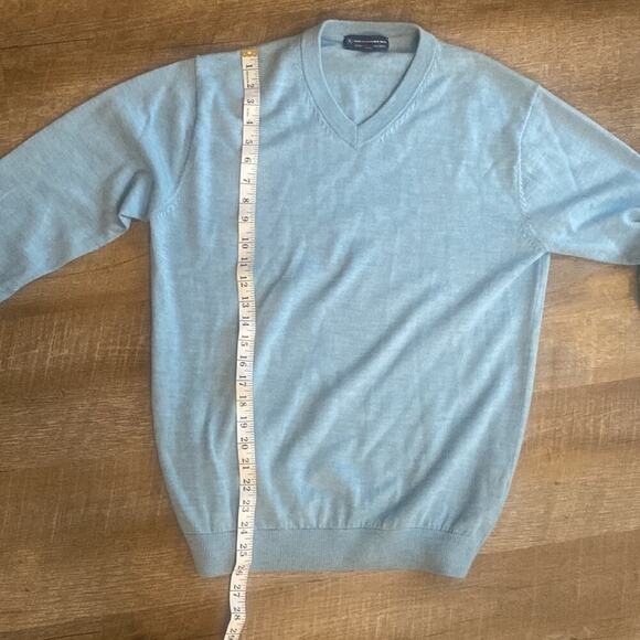 Hart Schaffner Marx 100% Merino Wool Light Blue Sweater Size M - Picture 4 of 6